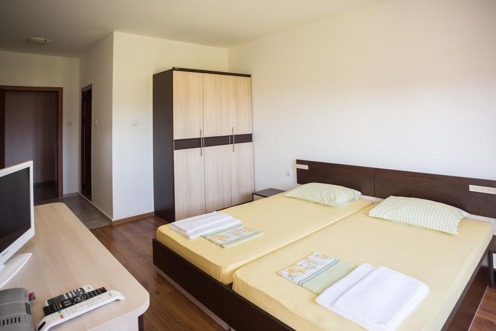 Guest House Georgievi Primorsko Eksteriør bilde