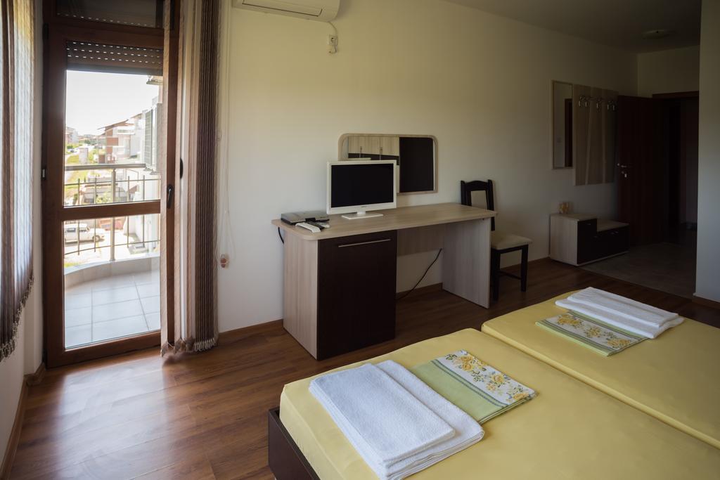 Guest House Georgievi Primorsko Eksteriør bilde